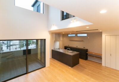 拘りをちりばめたテラスのある家