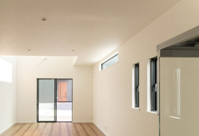 光と風を感じる、心地よい大空間